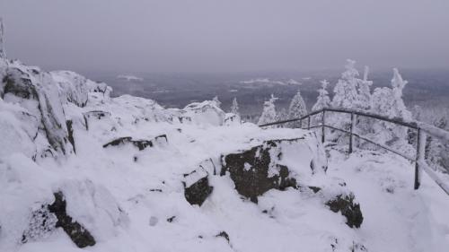 Winter-Harz-Wintersport-Schnee-Wandern-Schlitten-Ski-Langlauf-Abfahrt-Snowboard-Liftanlagen-Tofthaus-Braunlage-Wernigerode